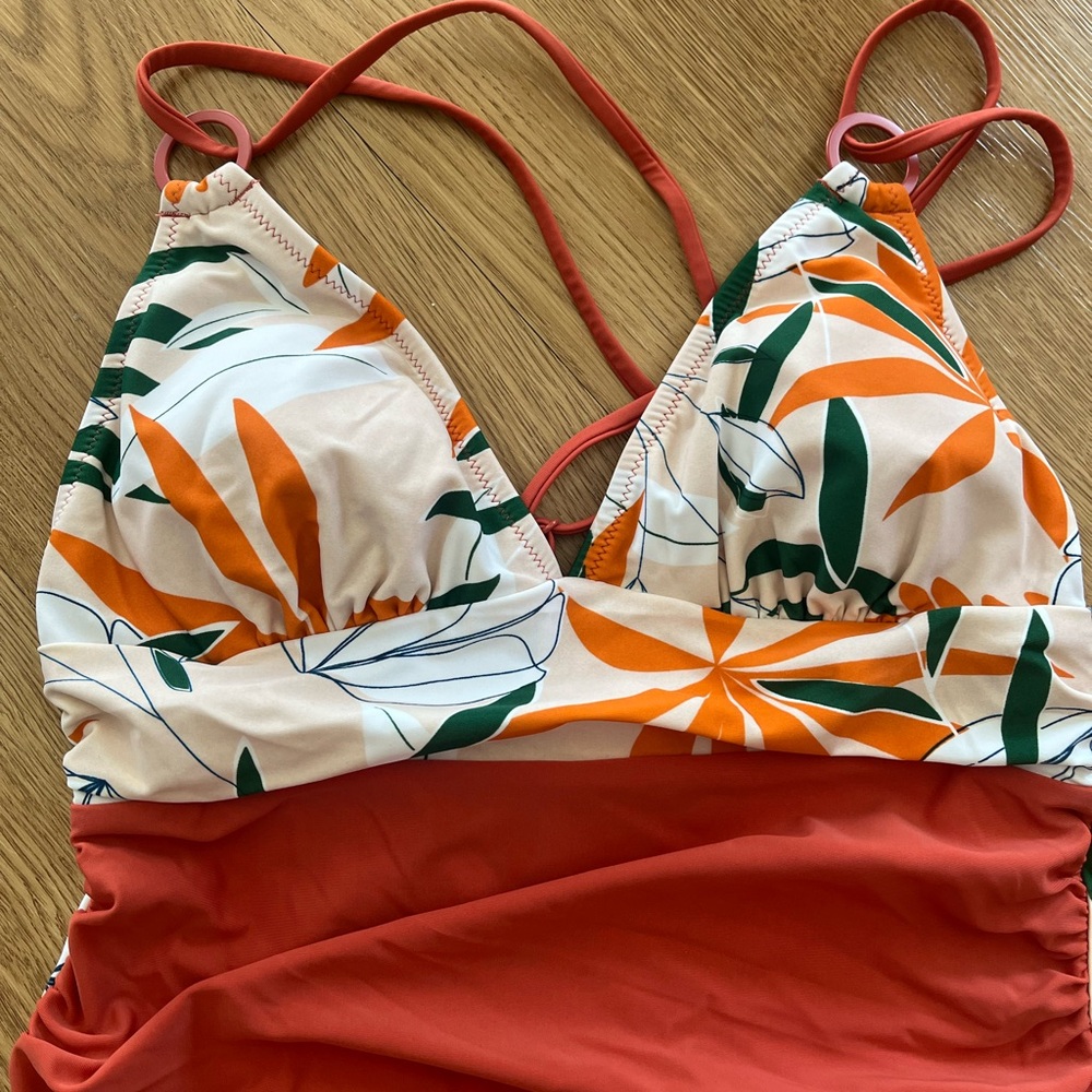 Cupshe Vibrant Floral One Piece Swimsuit - Picture 2 of 6